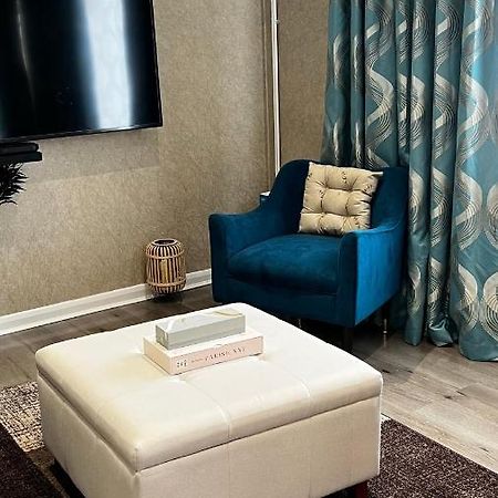 Cheerful 3 Bedroom Townhouse With Free Parking. Биллерикей Экстерьер фото